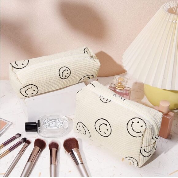 Smiley Makeup Bag Set  - Picture 1 of 5